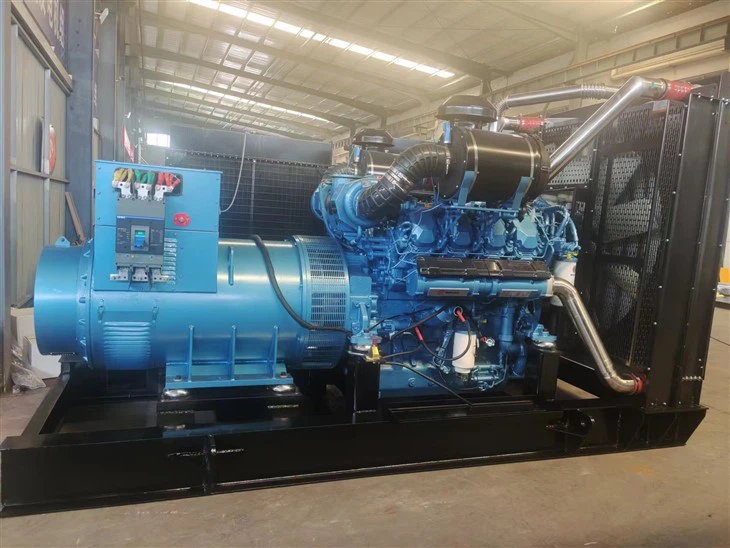 700kw 8M33D890E200 Diesel Generator Set