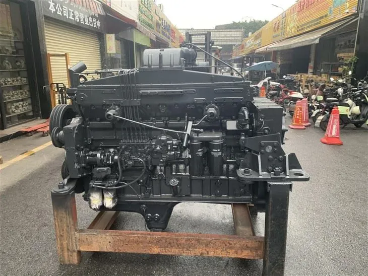 Komatsu SAA6D114E - 3 Construction Engine